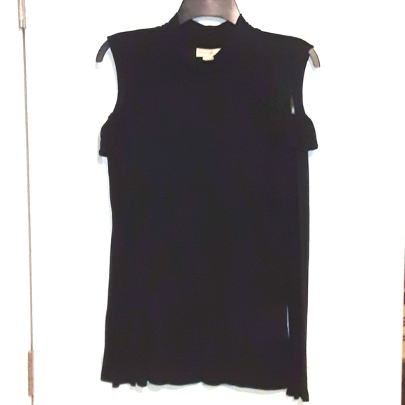 NWOT MAISON JULES BLACK RUFFLE SHOULDER TURLENECK - Picture 3 of 5